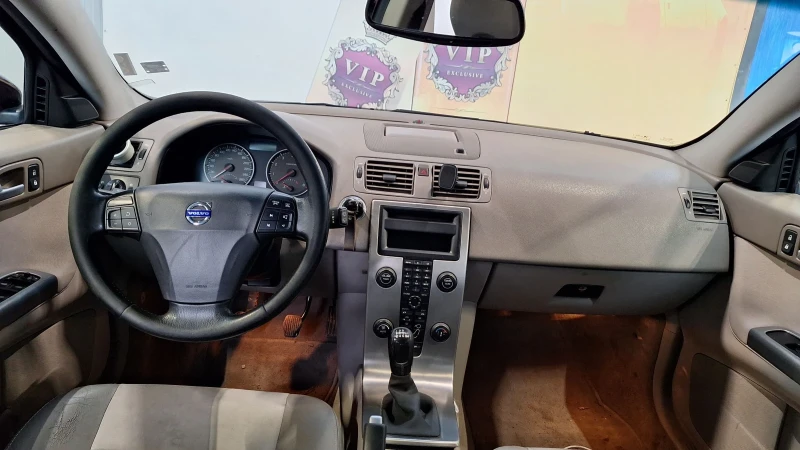 Volvo V50 Т5, снимка 7 - Автомобили и джипове - 50931326