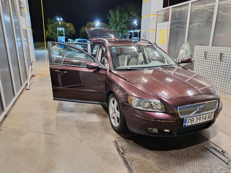 Volvo V50 Т5, снимка 14 - Автомобили и джипове - 48289132