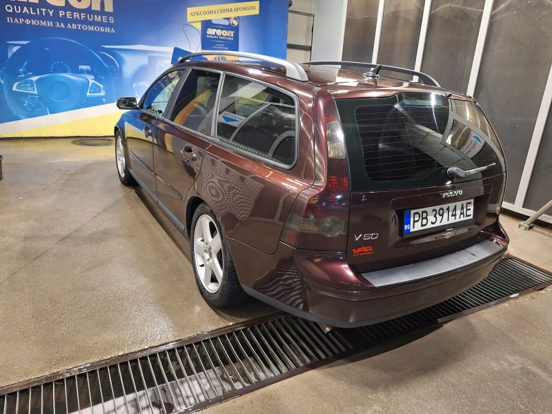 Volvo V50 Т5, снимка 9 - Автомобили и джипове - 48289132