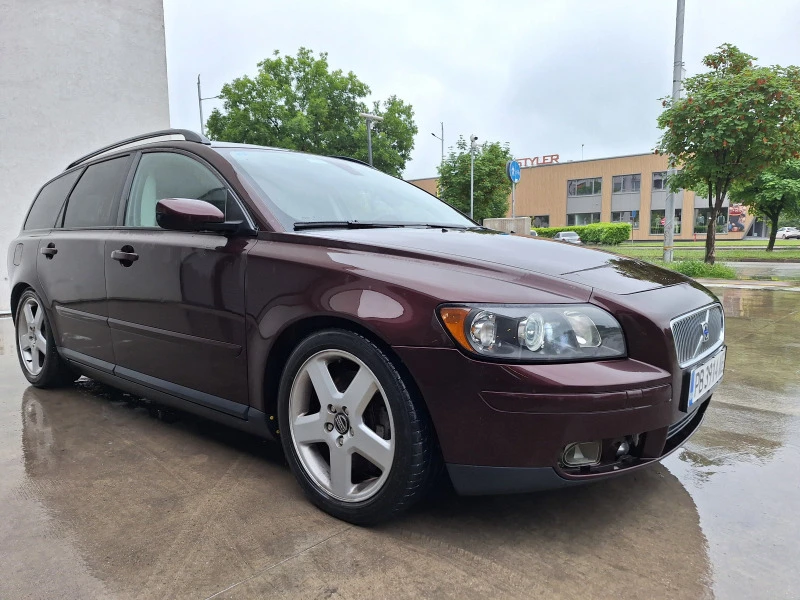 Volvo V50 Т5, снимка 3 - Автомобили и джипове - 47392043