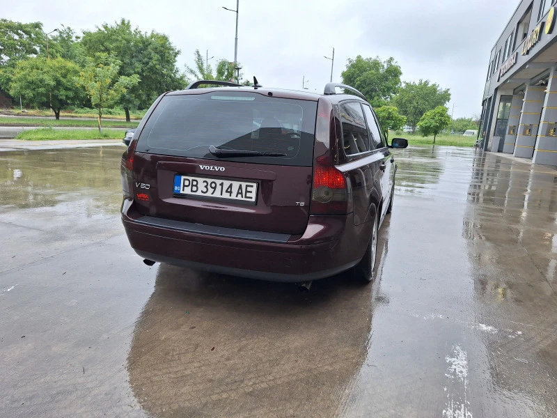 Volvo V50 Т5, снимка 4 - Автомобили и джипове - 47392043