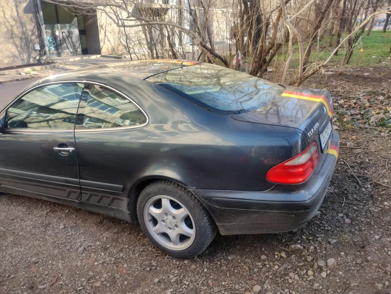 Mercedes-Benz CLK, снимка 4 - Автомобили и джипове - 48404772