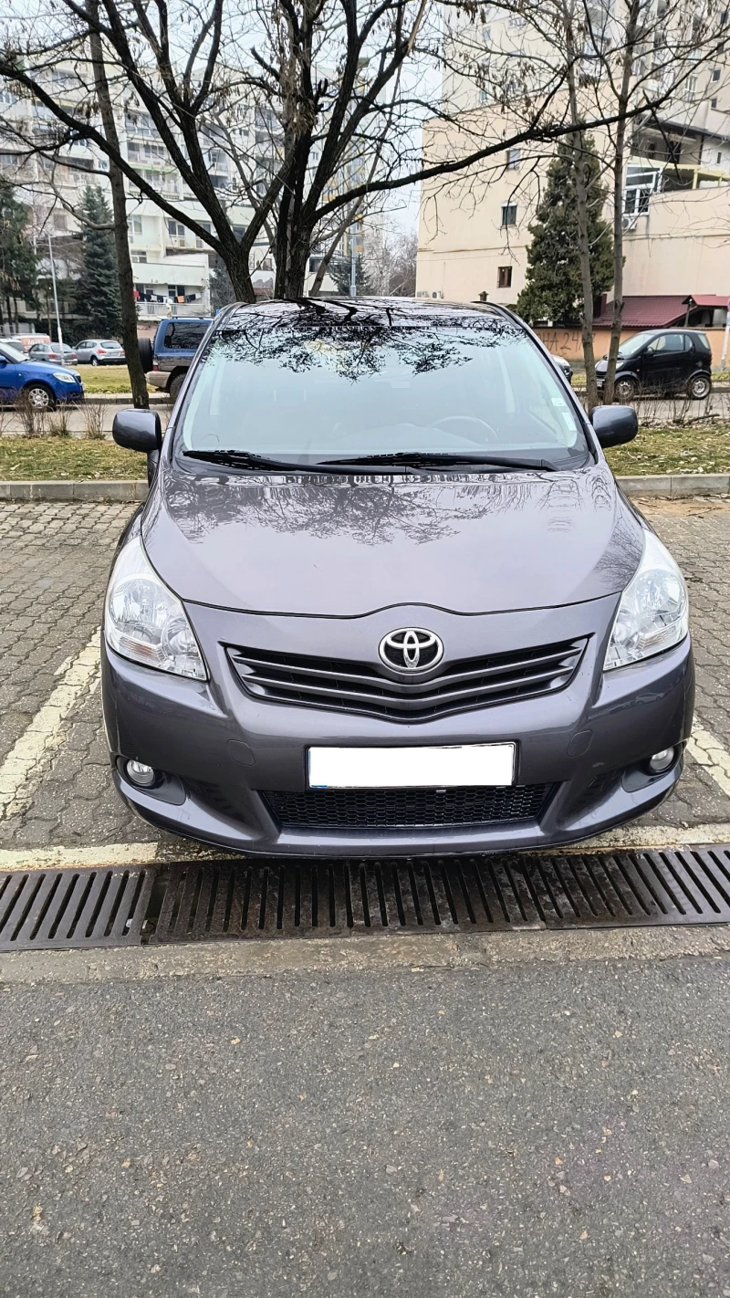 Toyota Verso 1.6 ГАЗ, снимка 1 - Автомобили и джипове - 49331939