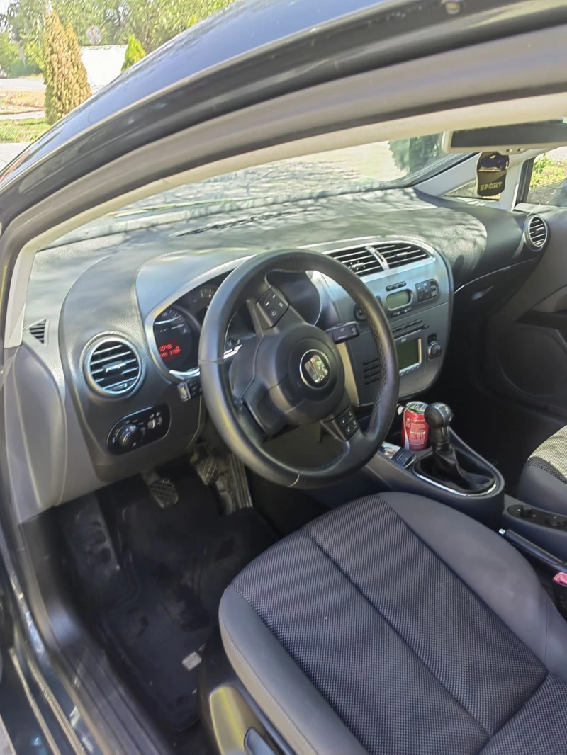 Seat Leon 1, 8 TURBO 160ks, снимка 12 - Автомобили и джипове - 53139340