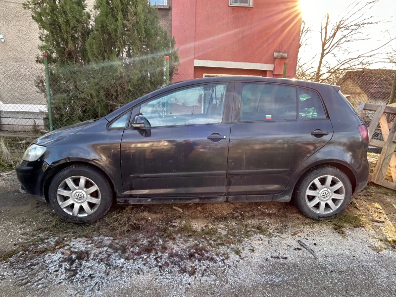 VW Golf, снимка 4 - Автомобили и джипове - 52813654