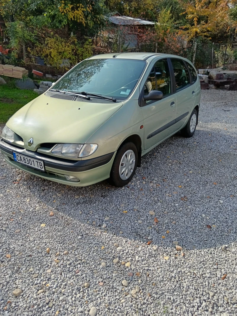 Renault Scenic, снимка 13 - Автомобили и джипове - 53096324