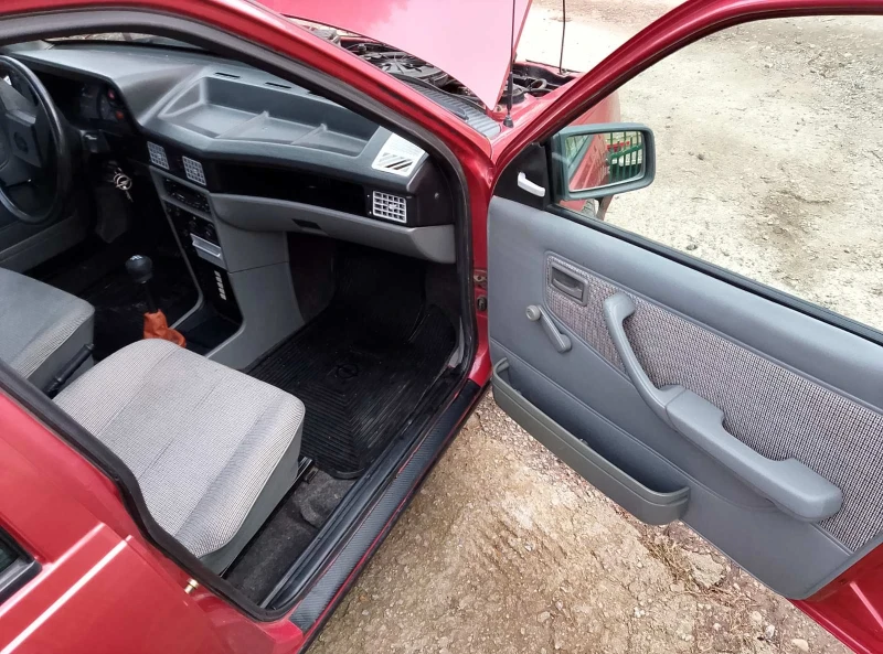 Opel Kadett, снимка 15 - Автомобили и джипове - 53476660