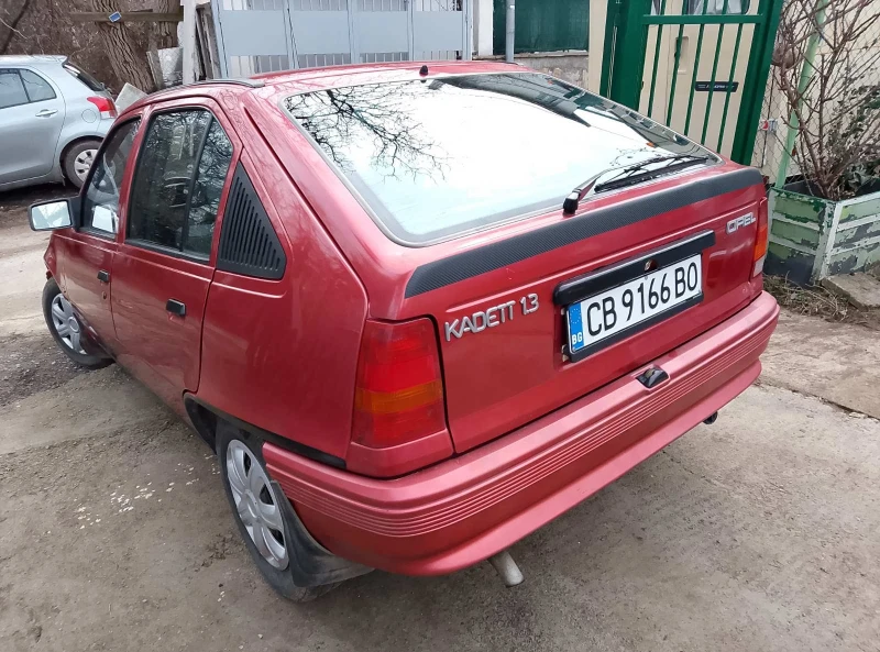 Opel Kadett, снимка 4 - Автомобили и джипове - 53476660