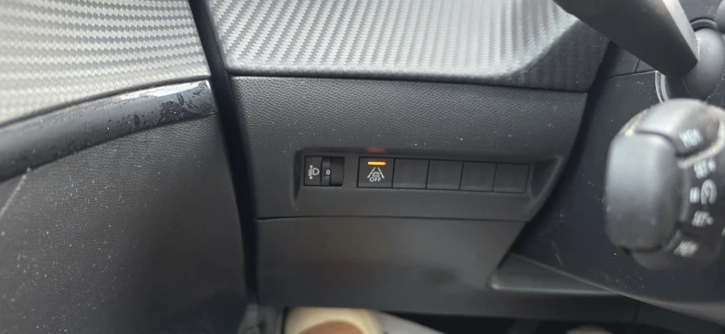 Peugeot 208 1.2. I Active Pack-100hp-Automato-Euro6, снимка 14 - Автомобили и джипове - 53581128