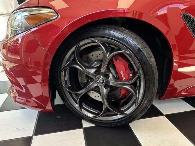 Alfa Romeo Giulia QUADRIFOGLIO CARFAX АВТО КРЕДИТ , снимка 9 - Автомобили и джипове - 49514741