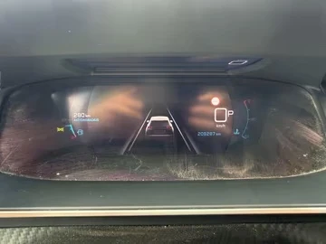 Peugeot 2008 Allure 1.5hdi aut. 131ps DK, снимка 17 - Автомобили и джипове - 54798796