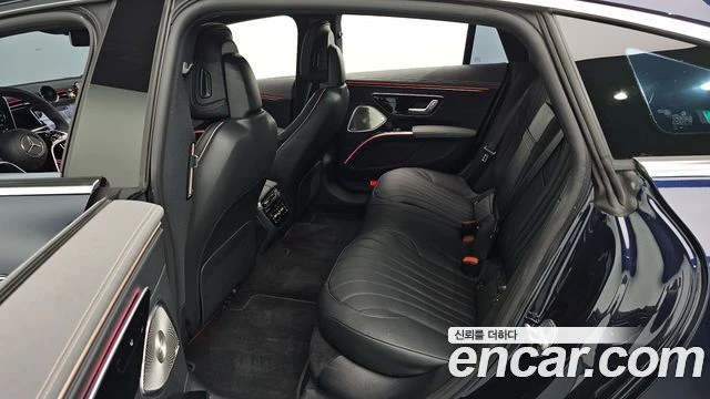 Mercedes-Benz EQS, снимка 13 - Автомобили и джипове - 56282140
