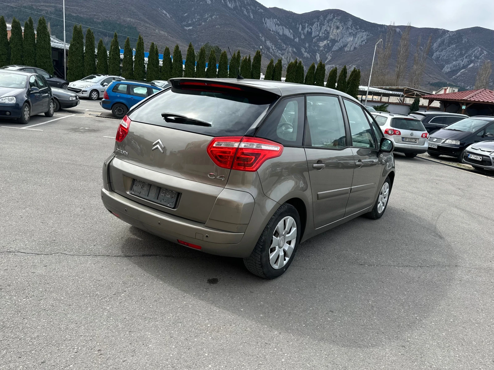 Citroen C4 Picasso 1.8i GAZ - КЛИМАТРОНИК - изображение 5