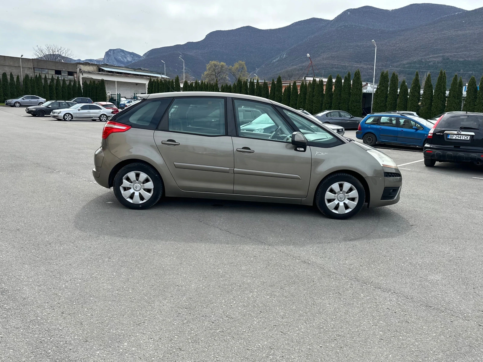 Citroen C4 Picasso 1.8i GAZ - КЛИМАТРОНИК - изображение 4