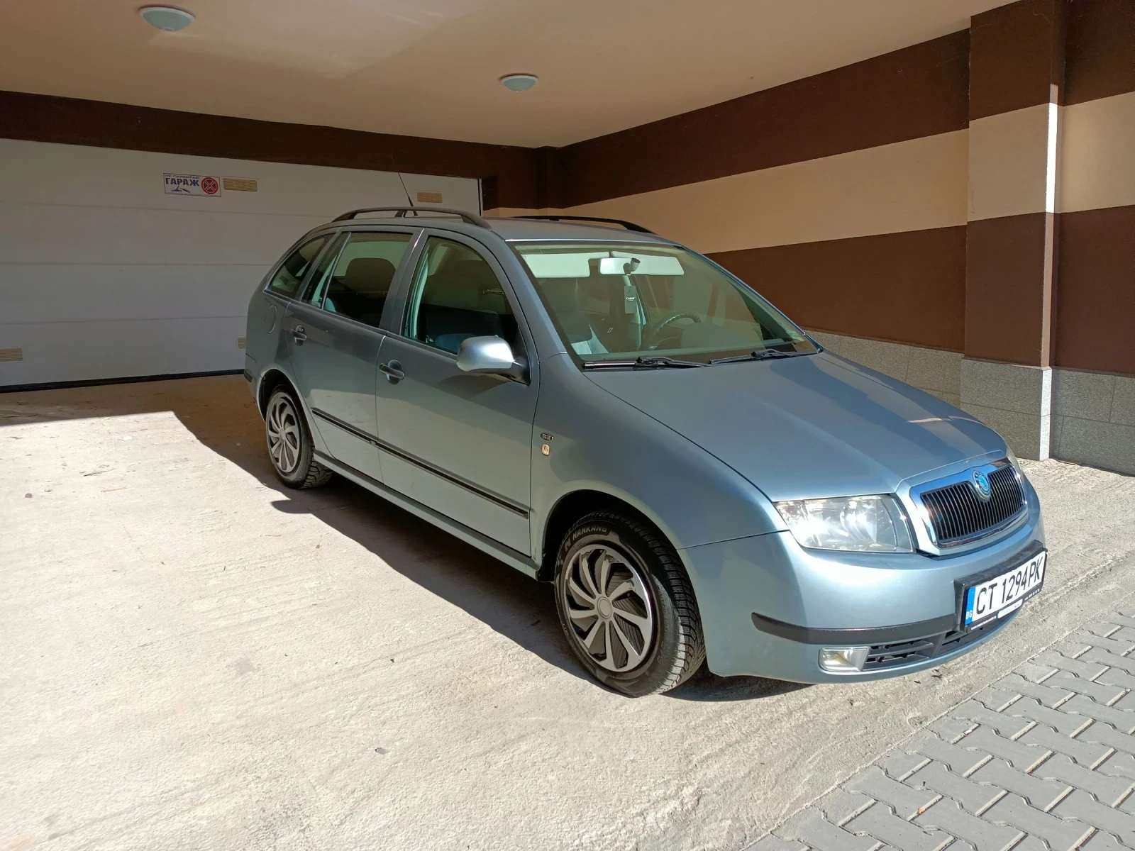 Skoda Fabia LPG клима 1.4 16v 100 к.с. - изображение 9