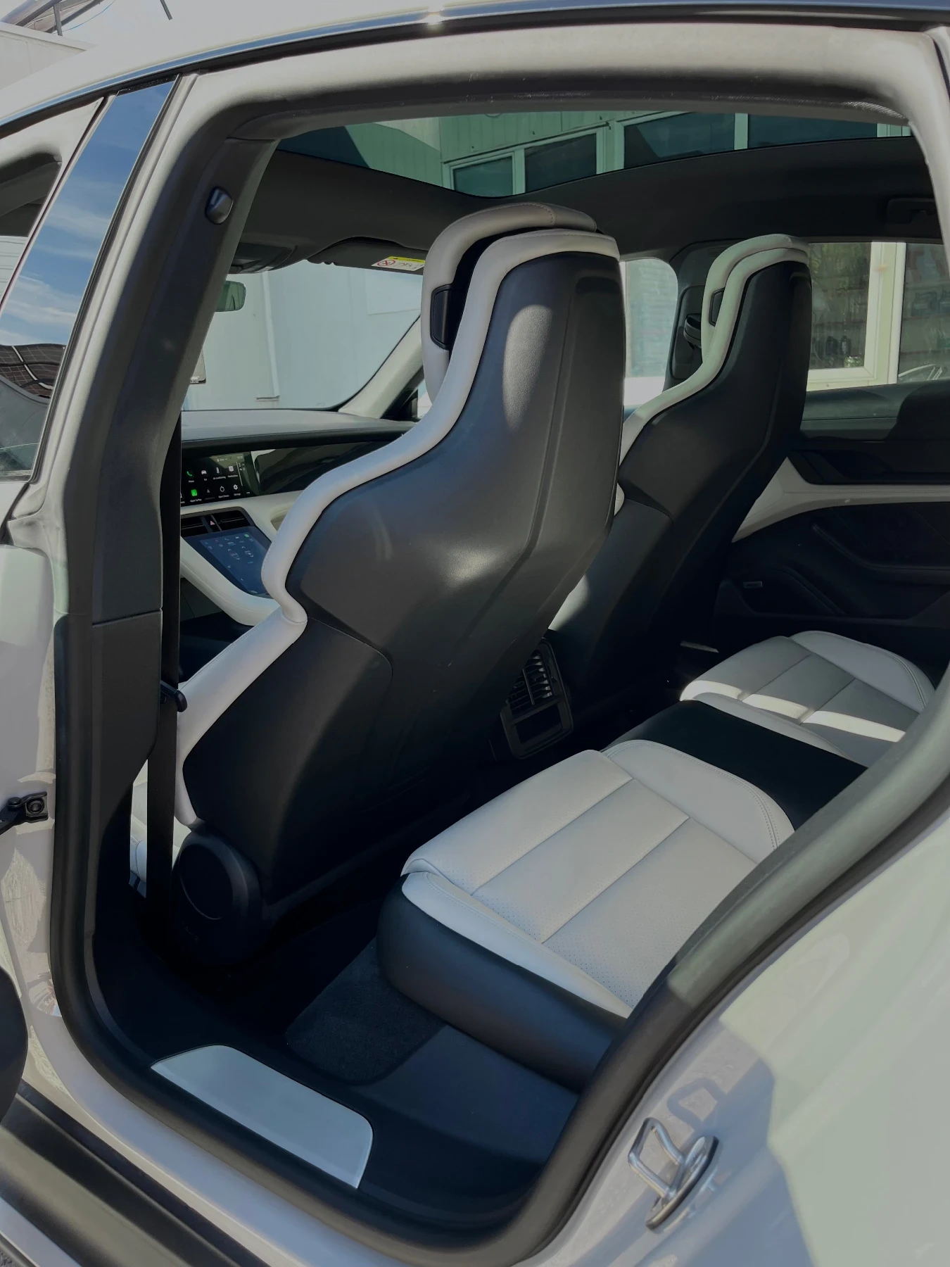 Porsche Taycan 4S / 93.4kWh / 571hp / BOSE / PANO / HEAD-UP | Mobile.bg � ����������� 13