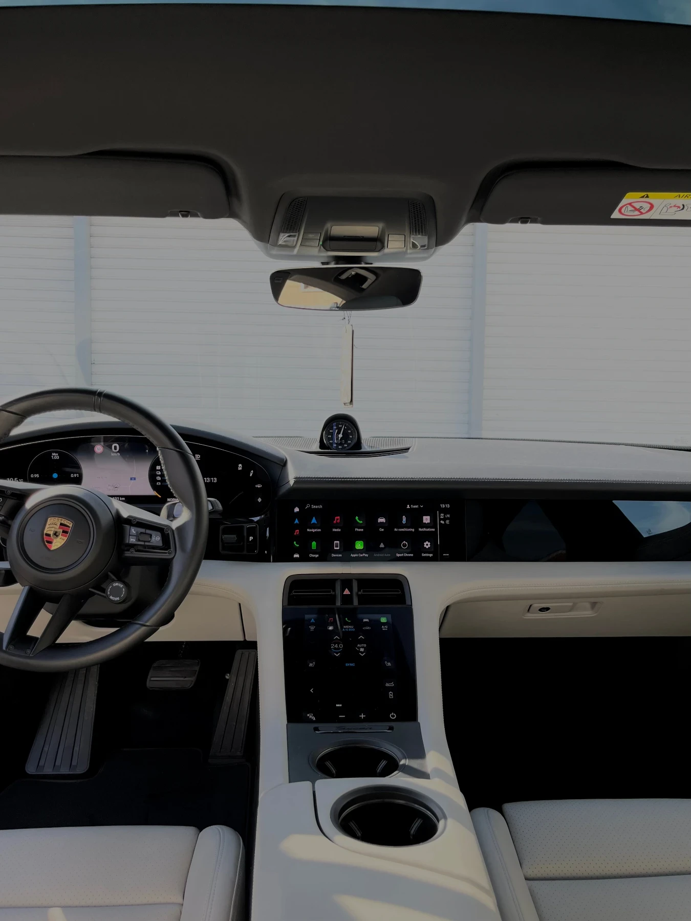 Porsche Taycan 4S / 93.4kWh / 571hp / BOSE / PANO / HEAD-UP | Mobile.bg � ����������� 12