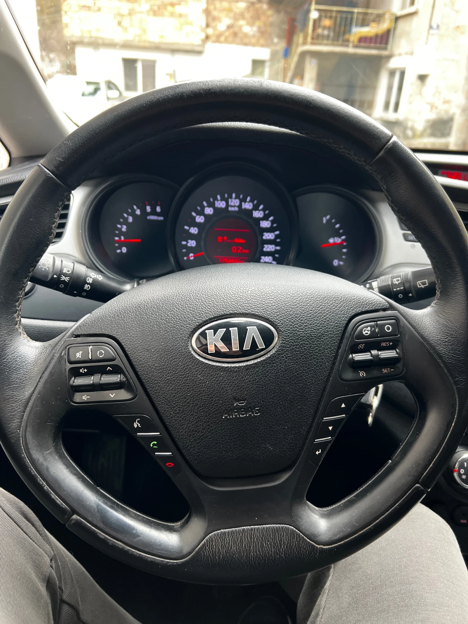 Kia Ceed  - изображение 10