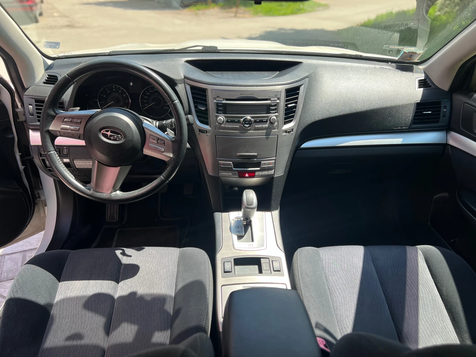 Subaru Legacy * OUTBACK* 2.5i* AWD* AT*  - изображение 9