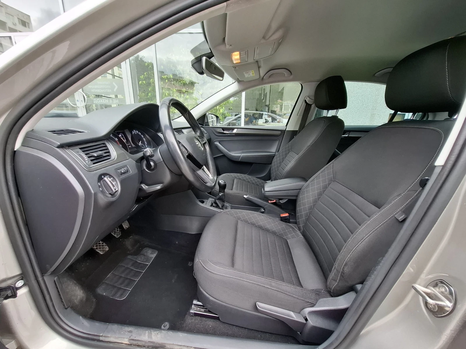 Skoda Rapid 1.0 TSI - изображение 5