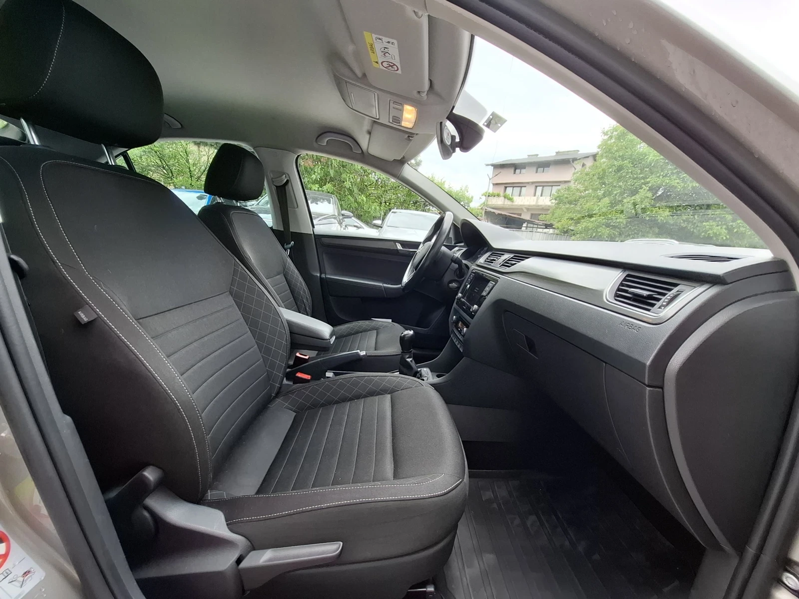 Skoda Rapid 1.0 TSI - изображение 6