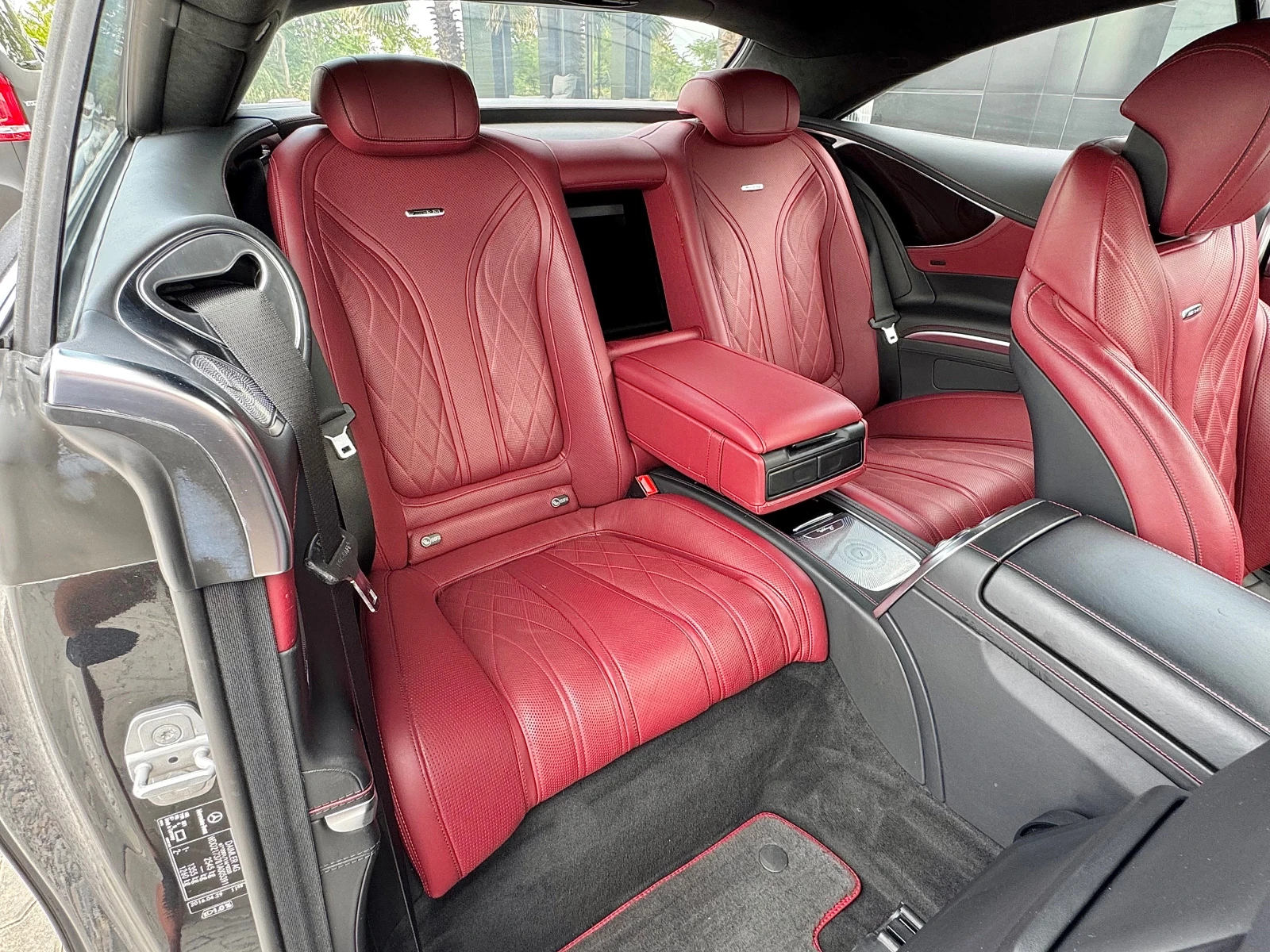 Mercedes-Benz S 63 AMG Coupé * Swarovski* | DESIGNO| |  | Mobile.bg   13