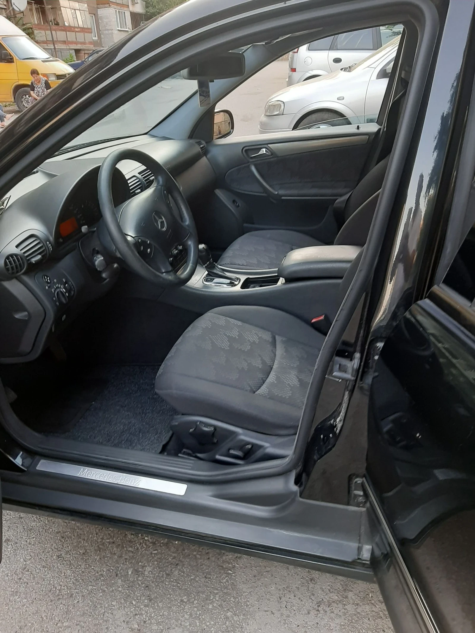 Mercedes-Benz C 240  - изображение 3