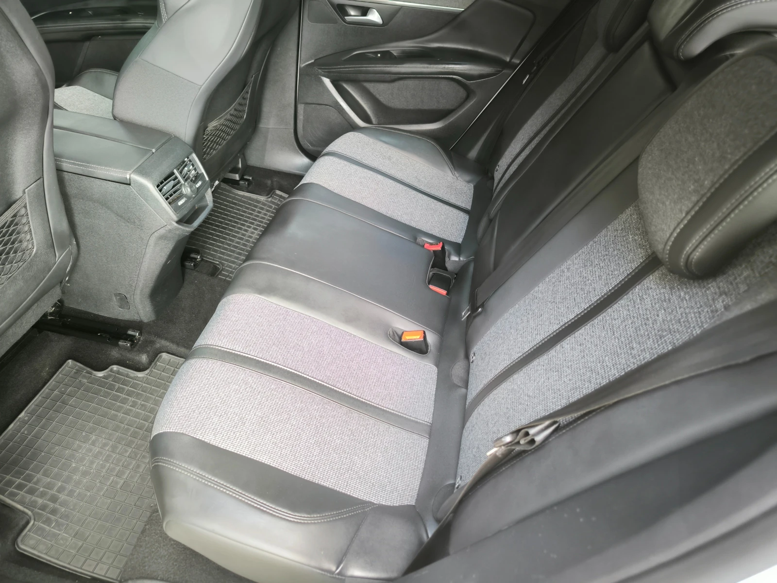 Peugeot 3008 1, 6HDI-120k.c.HAB., LED, LAZAR, EBPO6 | Mobile.bg   13