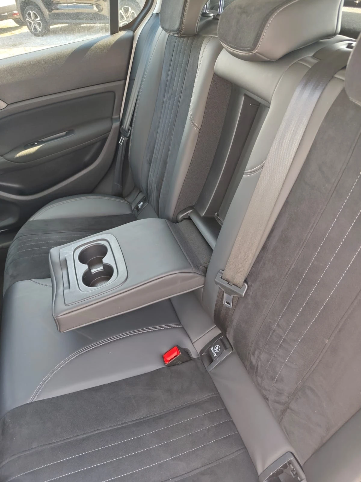 Peugeot 308 DIGITAL COCKPIT - изображение 10