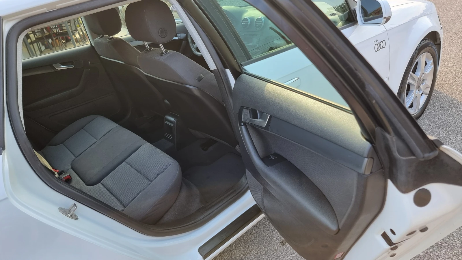 Audi A3 1.6TDI Euro5A, снимка 9 - Автомобили и джипове - 53868787