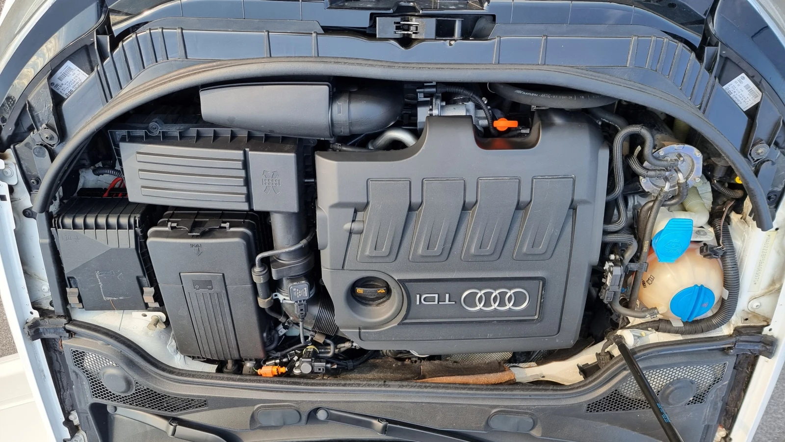 Audi A3 1.6TDI Euro5A, снимка 12 - Автомобили и джипове - 53868787