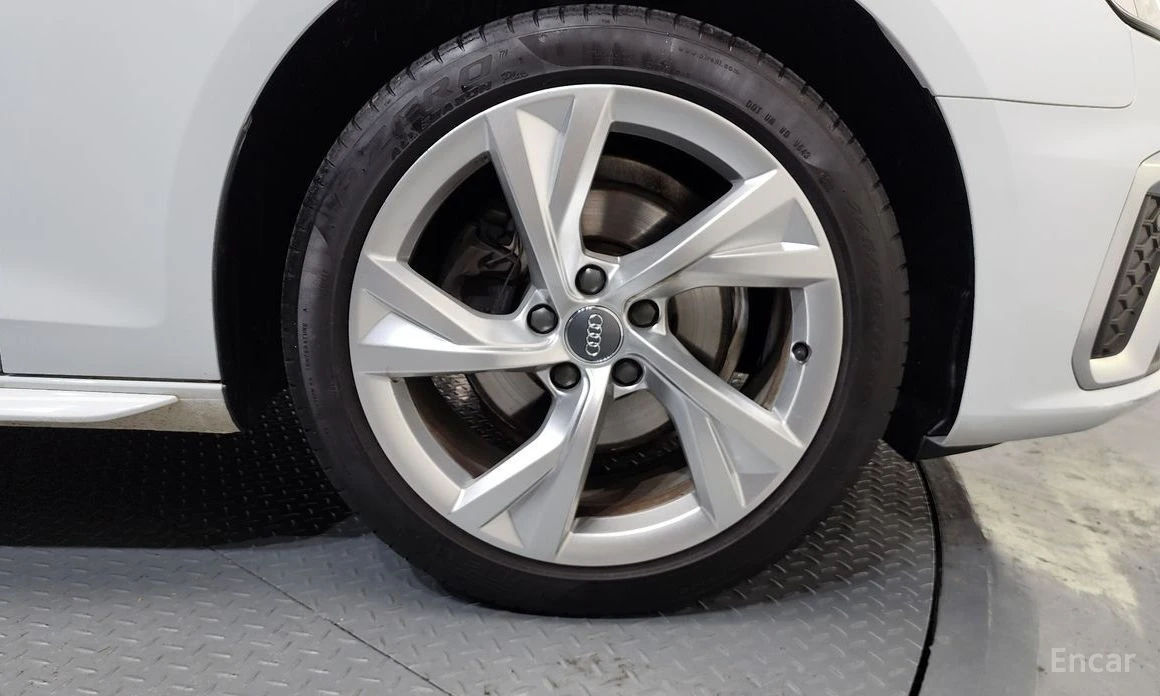 Audi A4, снимка 5 - Автомобили и джипове - 54099698