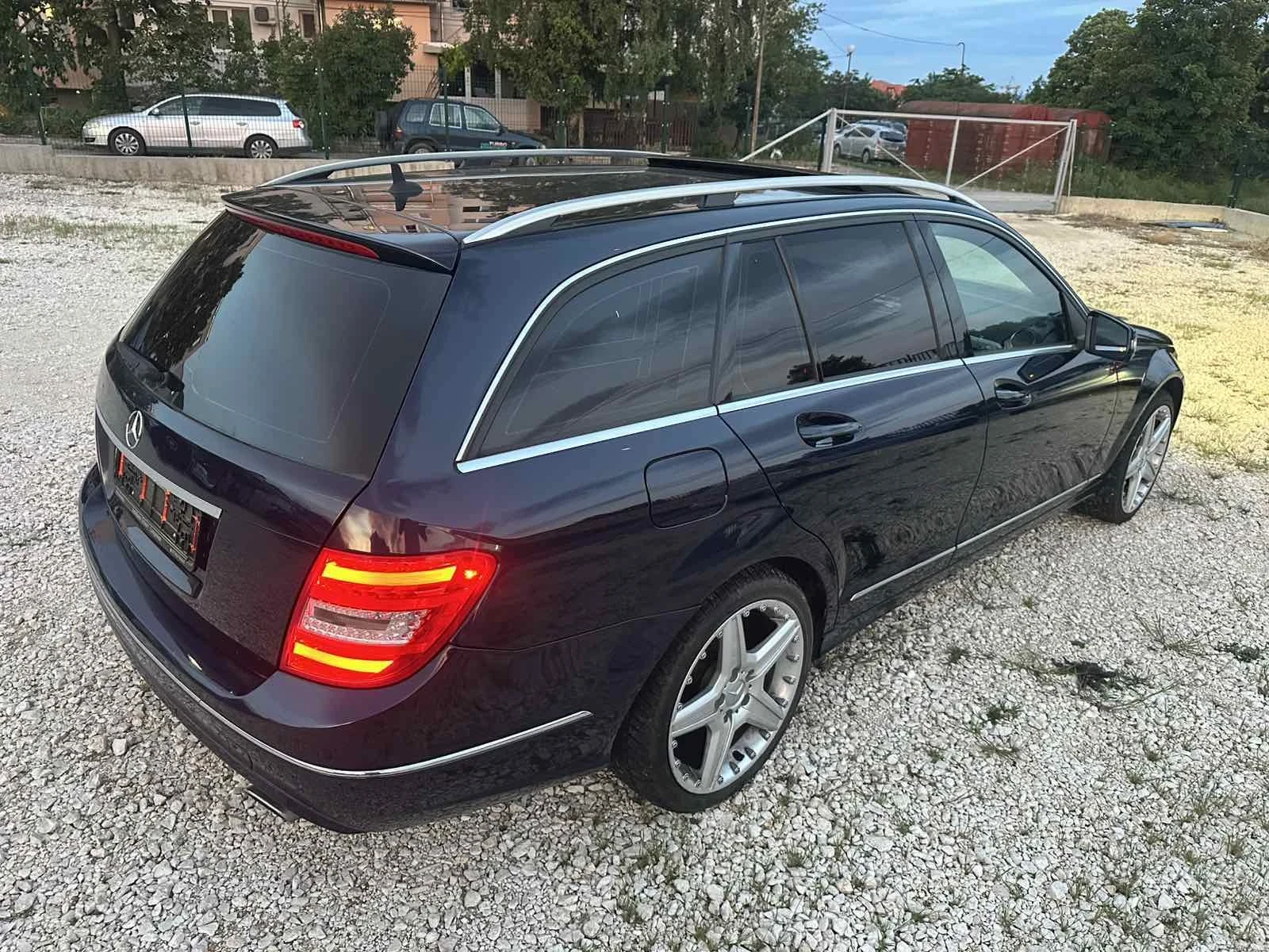 Mercedes-Benz C 350, снимка 7 - Автомобили и джипове - 54699963