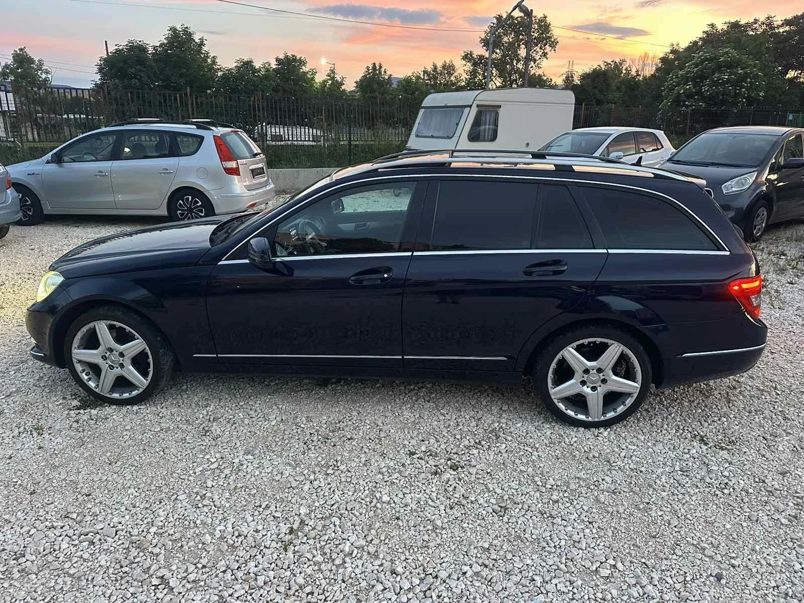 Mercedes-Benz C 350, снимка 3 - Автомобили и джипове - 54699963