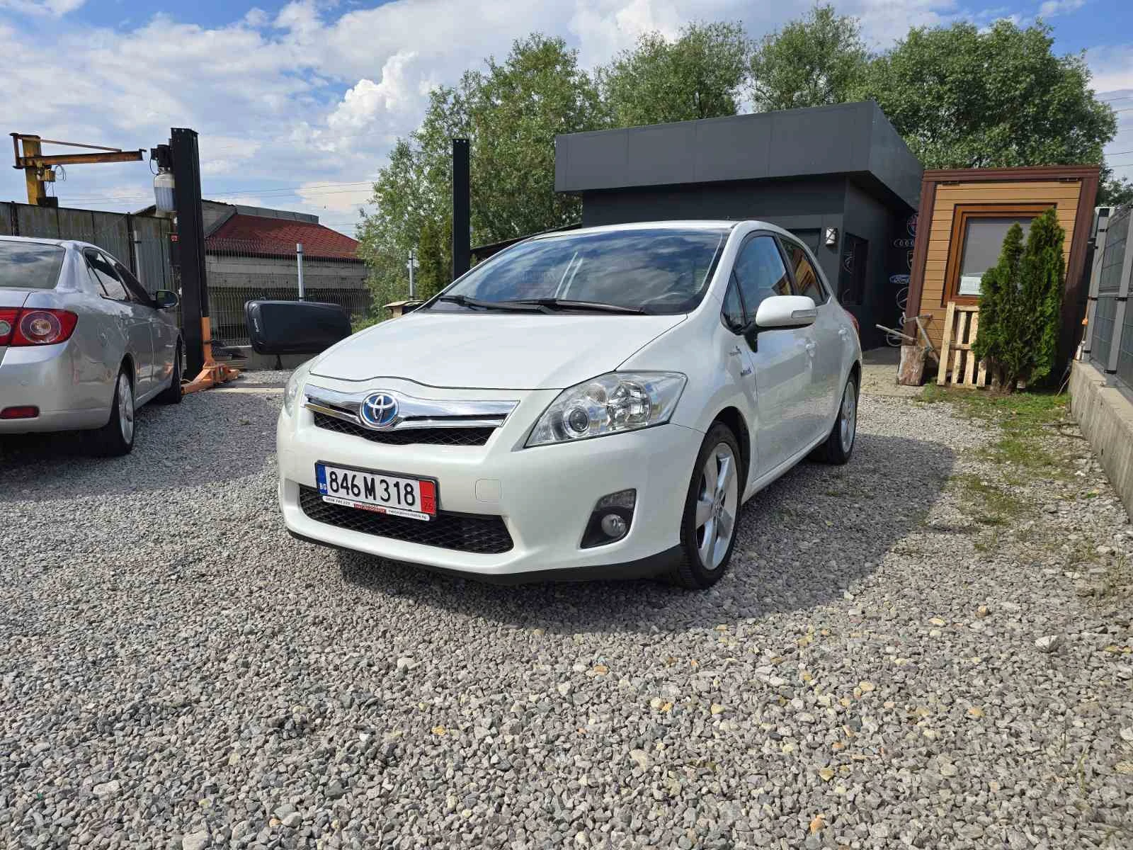 Toyota Auris 1.8 HYBRID ГАЗ АВТОМАТИК