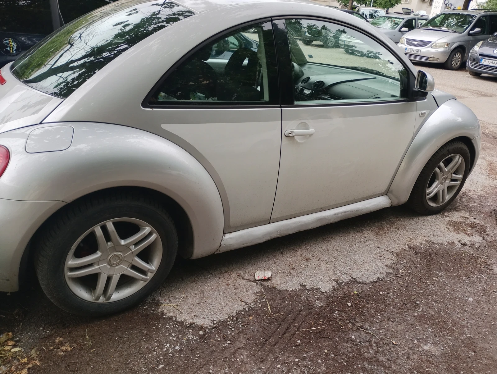 VW New beetle 1.9 tdi, снимка 3 - Автомобили и джипове - 54885613