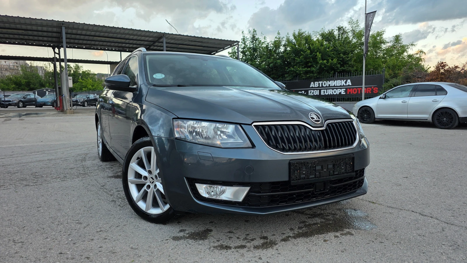 Skoda Octavia KATO ЧИСТО НОВА, снимка 3 - Автомобили и джипове - 55017028