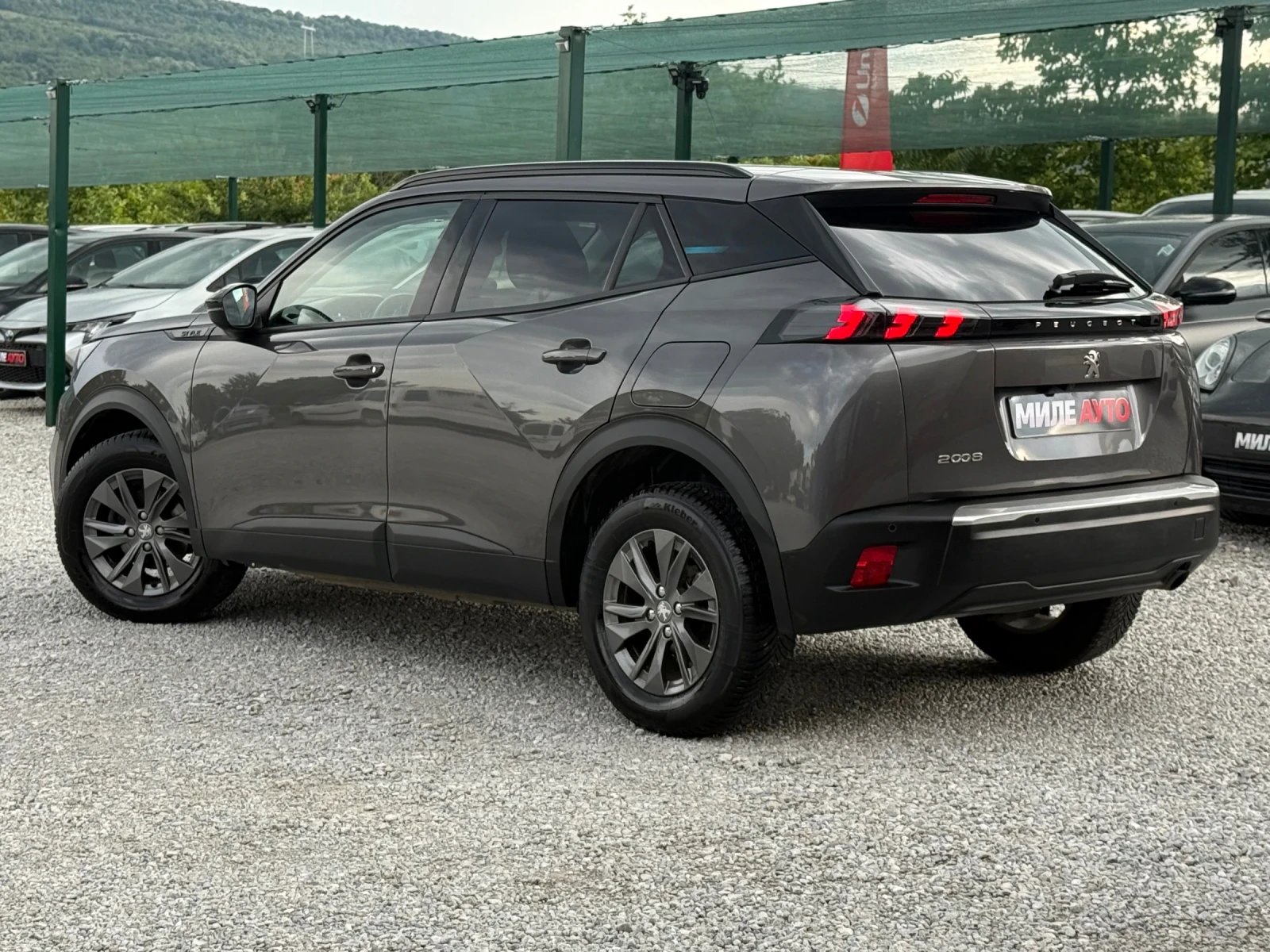 Peugeot 2008 1.2 PureTech , снимка 3 - Автомобили и джипове - 55193817