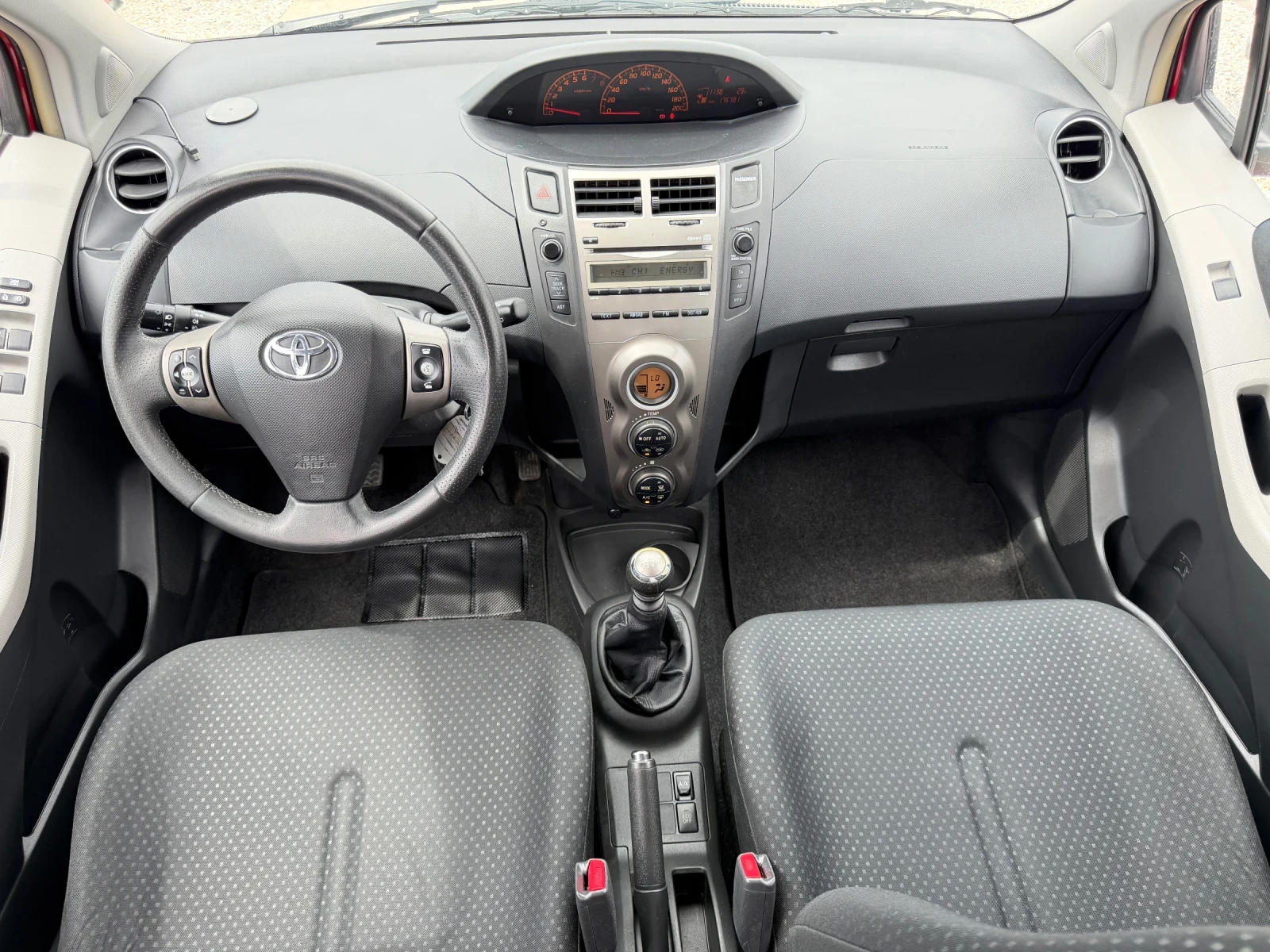 Toyota Yaris 1.33, 100k.c, 6 ck, Италия, снимка 8 - Автомобили и джипове - 55436967