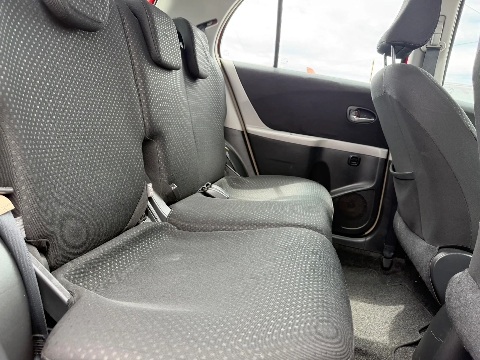 Toyota Yaris 1.33, 100k.c, 6 ck, Италия, снимка 14 - Автомобили и джипове - 55436967