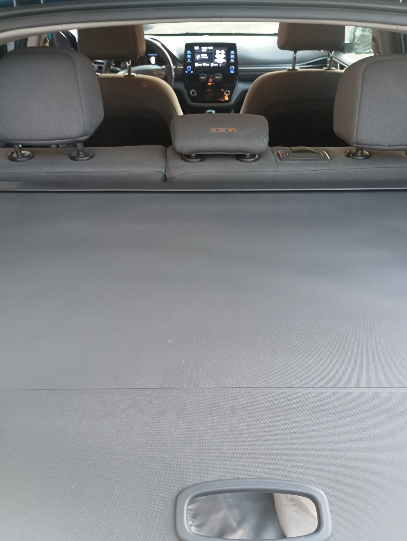 Hyundai Ioniq Хибрид, снимка 9 - Автомобили и джипове - 55600166