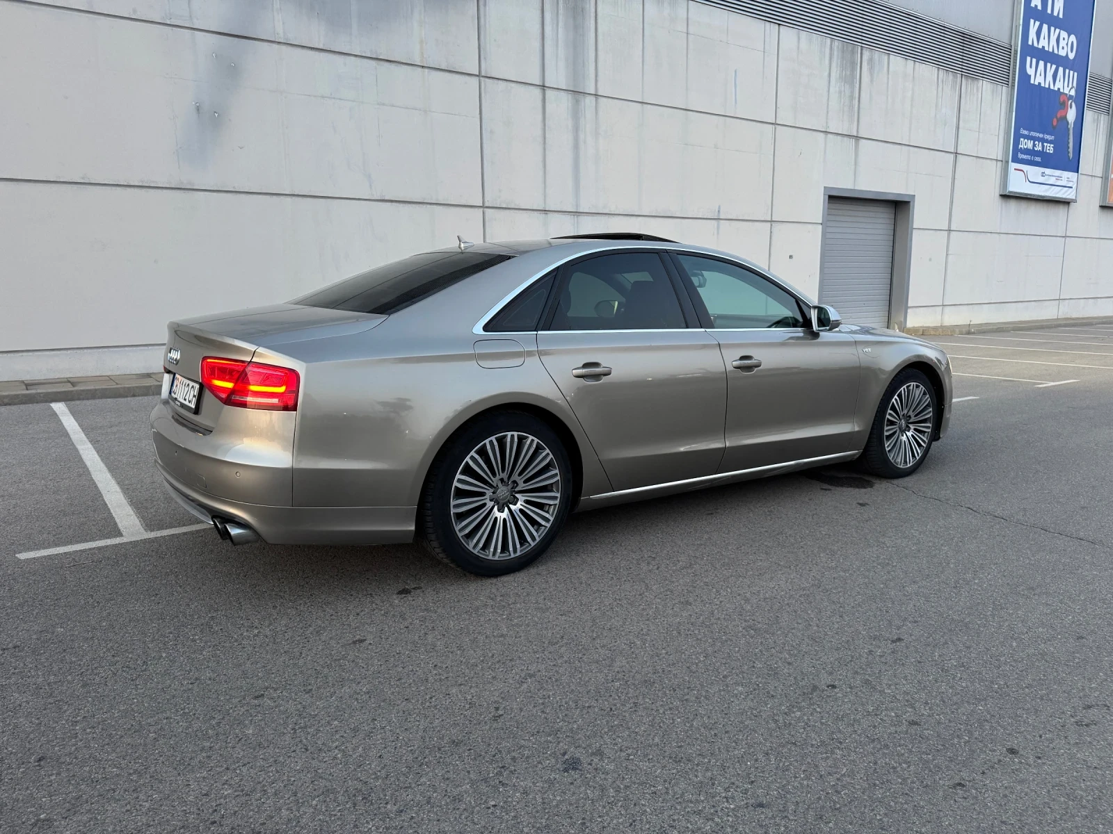 Audi A8 4.2TDI S8 optic Desing Selection FULL LED, снимка 4 - Автомобили и джипове - 55789668
