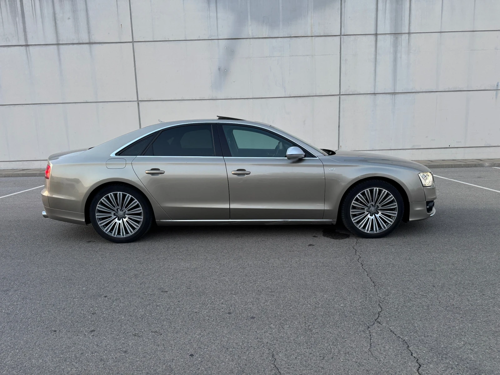 Audi A8 4.2TDI S8 optic Desing Selection FULL LED, снимка 3 - Автомобили и джипове - 55789668