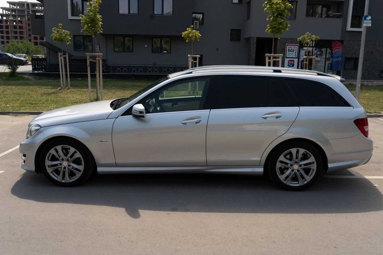 Mercedes-Benz C 300 AMG pack, снимка 6 - Автомобили и джипове - 55925266