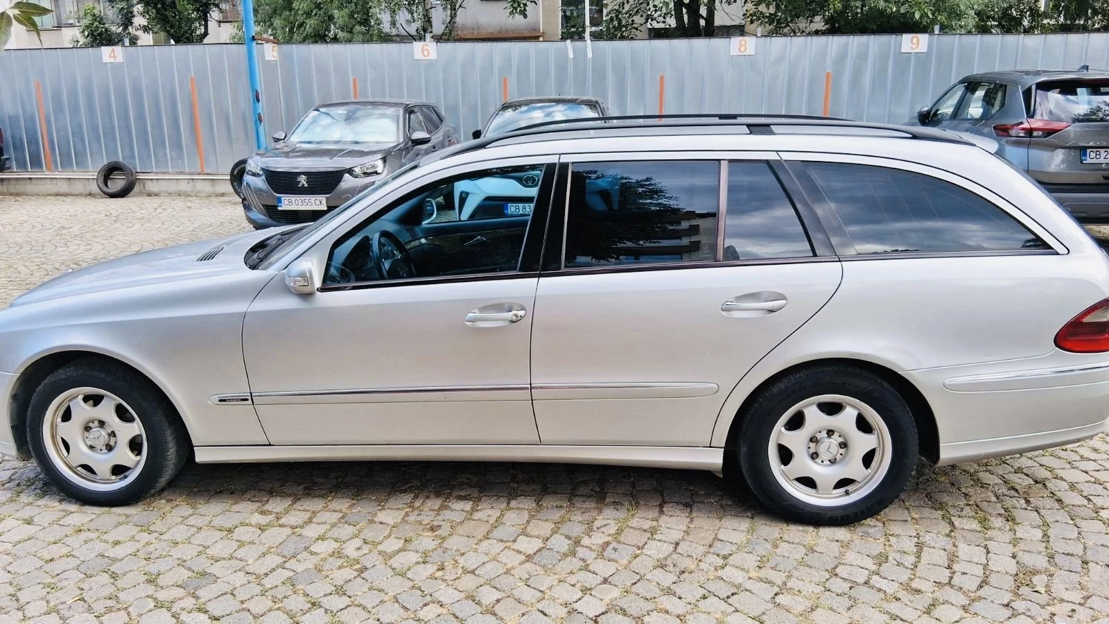 Mercedes-Benz E 220 Е220 automatic, снимка 7 - Автомобили и джипове - 55930496