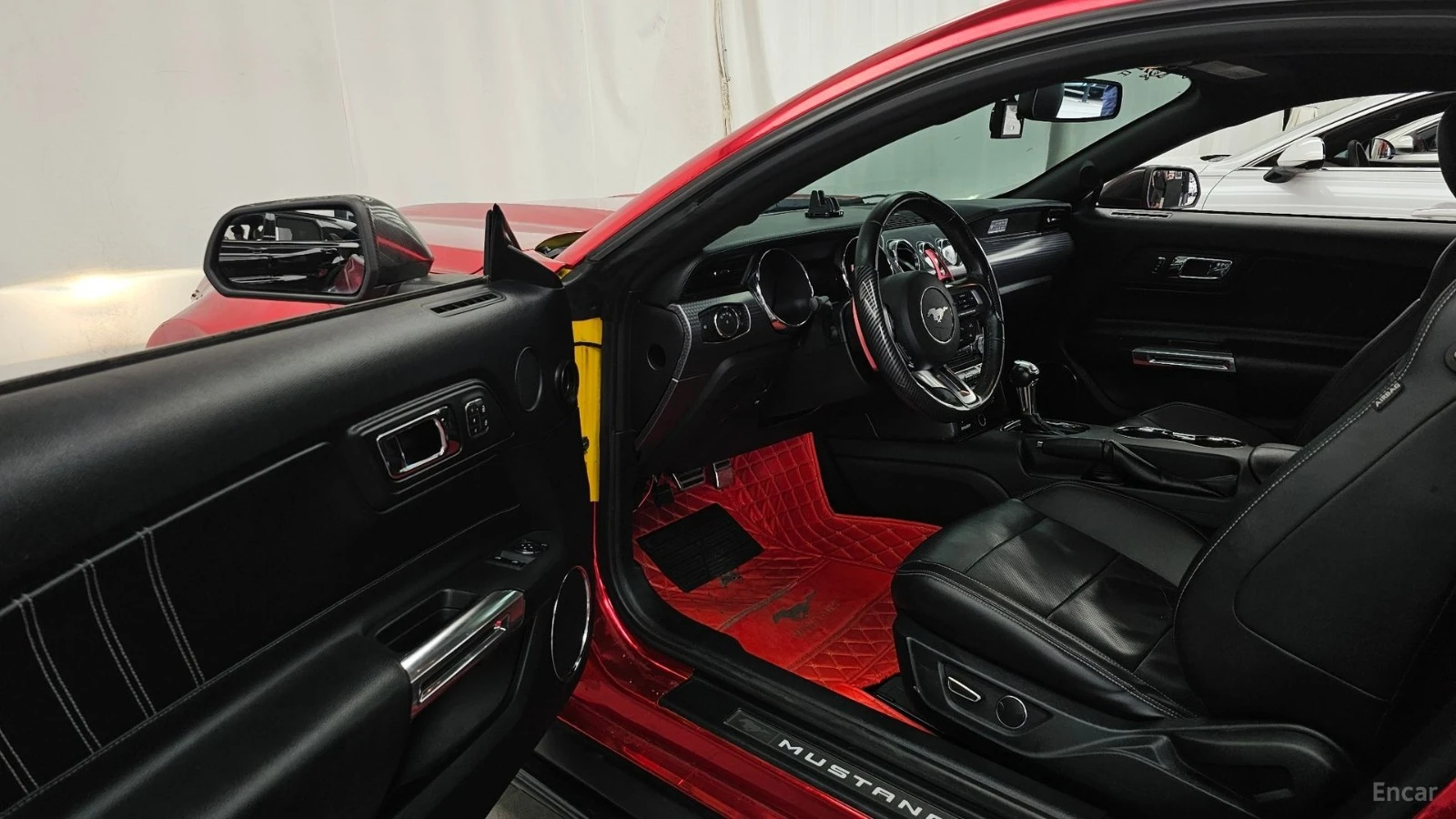 Ford Mustang ECOBOOST - PREMIUM - WRAP - DISTRONIC - ОБДУХ, снимка 10 - Автомобили и джипове - 56103867
