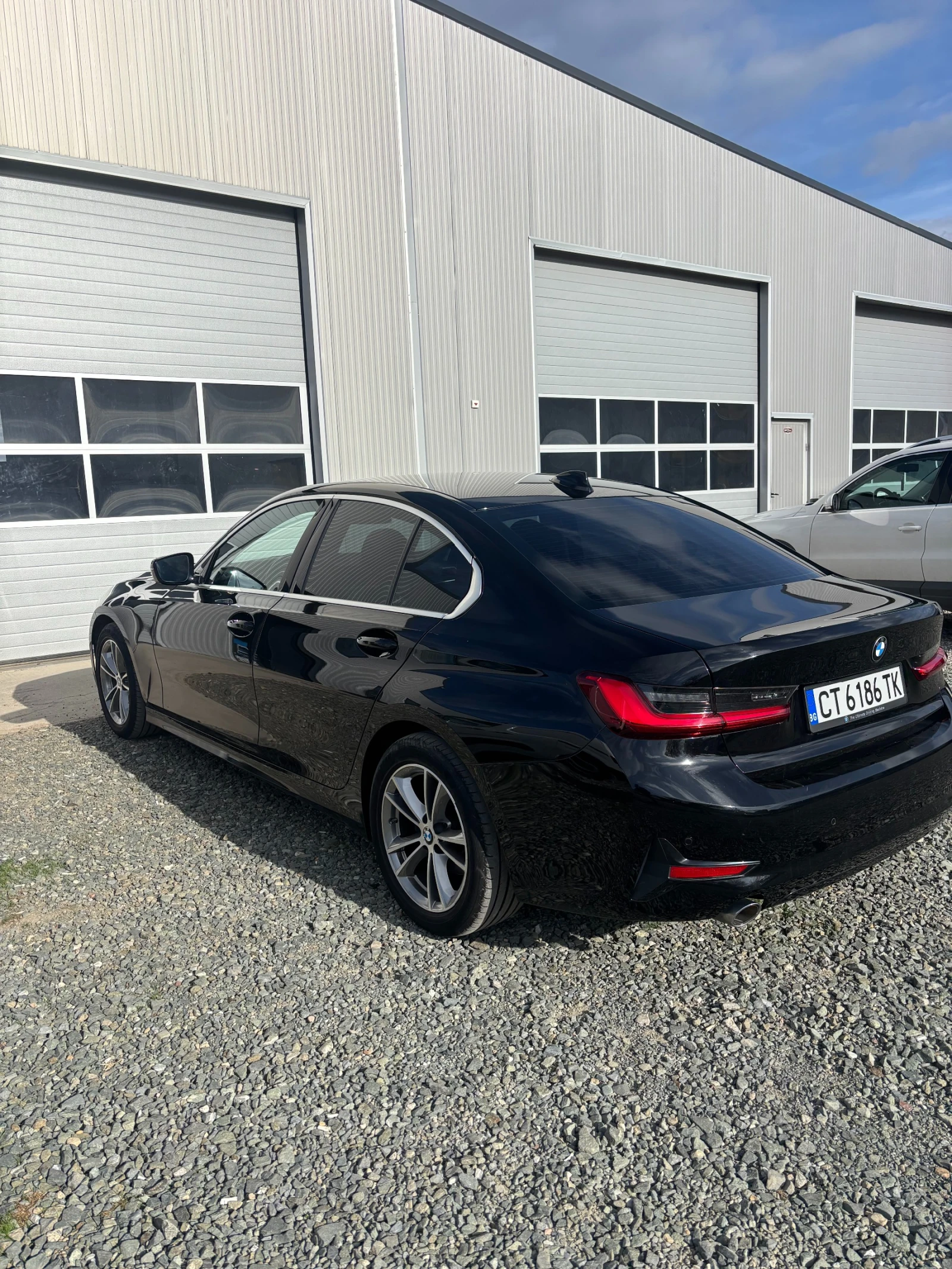 BMW 318 Sport Line, снимка 6 - Автомобили и джипове - 56731936