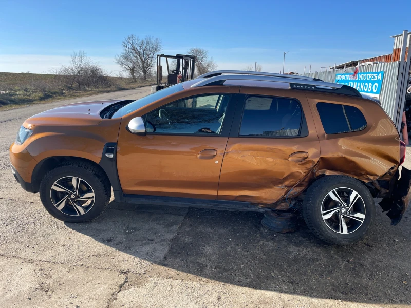 Dacia Duster 1.5 Blue DCI, снимка 4 - Автомобили и джипове - 48620568