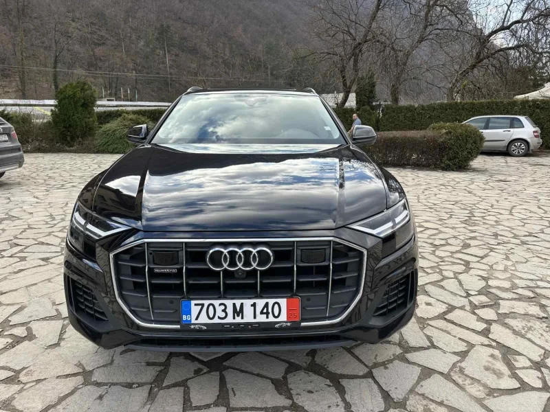 Audi Q8 55TFSI S-line/PROGRESSIVE/85хил.км/360/Пано/Обдух, снимка 2 - Автомобили и джипове - 49351219