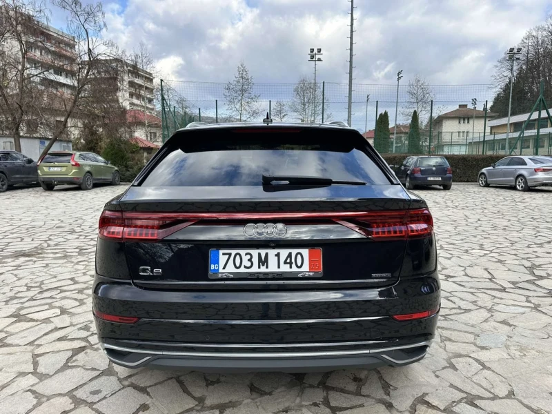 Audi Q8 55TFSI S-line/PROGRESSIVE/85хил.км/360/Пано/Обдух, снимка 6 - Автомобили и джипове - 49351219